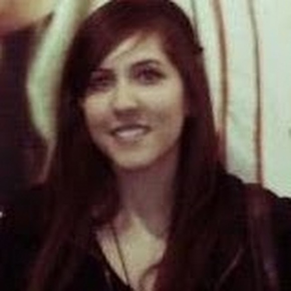 Meet your Posher, Lauren - Picture 1 of 1